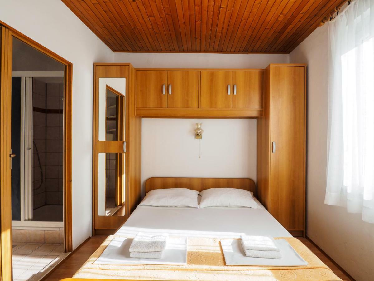 Cozy Studio With Private Terrace Barac Crikvenica Ngoại thất bức ảnh