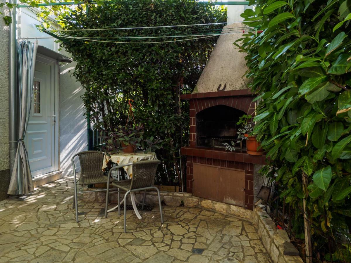 Cozy Studio With Private Terrace Barac Crikvenica Ngoại thất bức ảnh